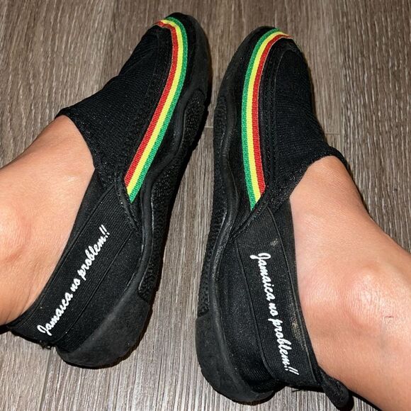 Super comfortable water shoes - Picture 2 of 2